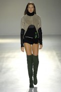 desfiles-gloriacoelho-saopauloinverno2007rtw-100