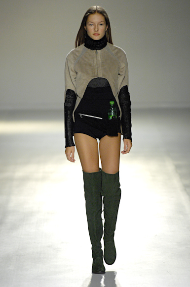 desfiles-gloriacoelho-saopauloinverno2007rtw-100