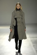 desfiles-gloriacoelho-saopauloinverno2007rtw-104