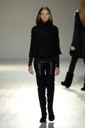 desfiles-gloriacoelho-saopauloinverno2007rtw-114
