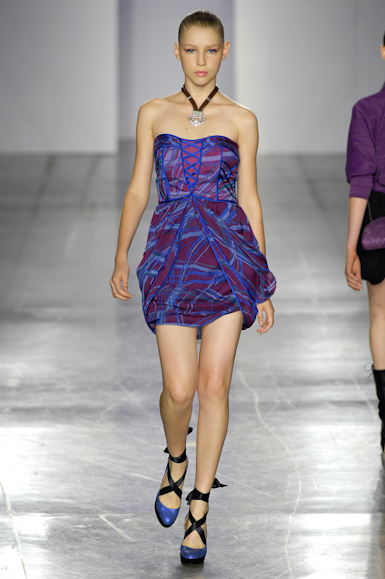 desfiles-giselenasser-saopauloinverno2007rtw-113