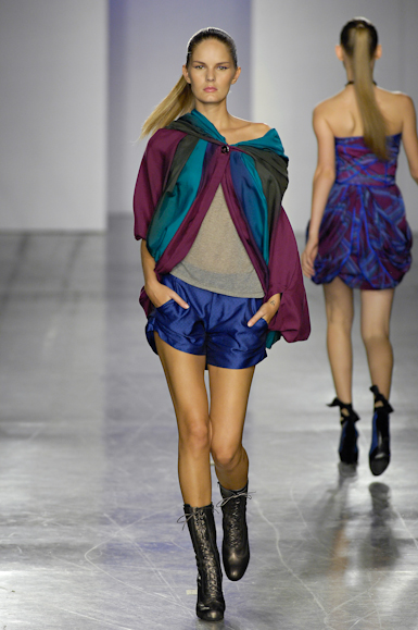 desfiles-giselenasser-saopauloinverno2007rtw-114