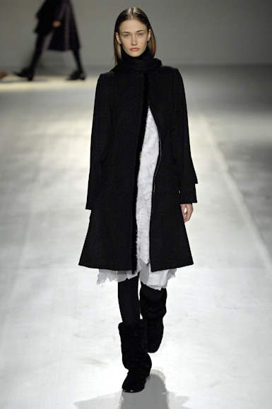 desfiles-gloriacoelho-saopauloinverno2007rtw-128