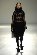 desfiles-gloriacoelho-saopauloinverno2007rtw-133