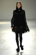 desfiles-gloriacoelho-saopauloinverno2007rtw-138