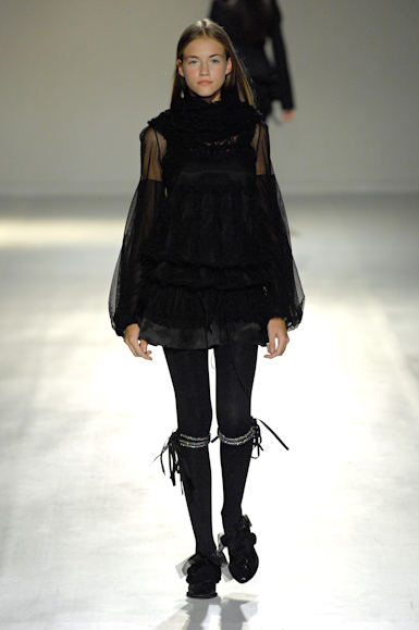 desfiles-gloriacoelho-saopauloinverno2007rtw-139