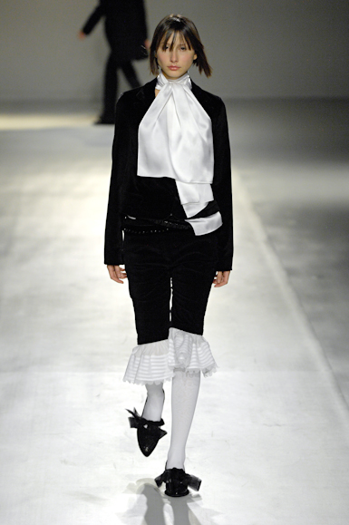 desfiles-gloriacoelho-saopauloinverno2007rtw-145
