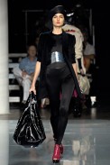 desfiles-iodice-saopauloinverno2007rtw-108