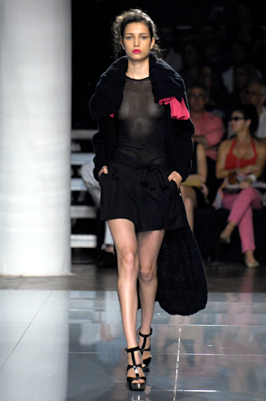 desfiles-iodice-saopauloinverno2007rtw-110