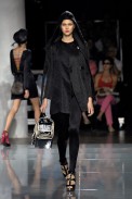 desfiles-iodice-saopauloinverno2007rtw-115