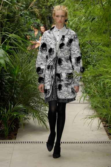 desfiles-isabelacapeto-saopauloinverno2007rtw-114