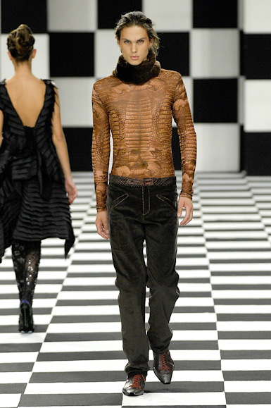 desfiles-linovillaventura-saopauloinverno2007rtw-111