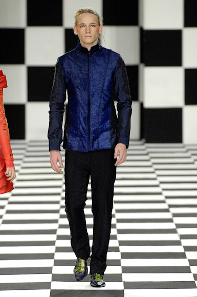 desfiles-linovillaventura-saopauloinverno2007rtw-114