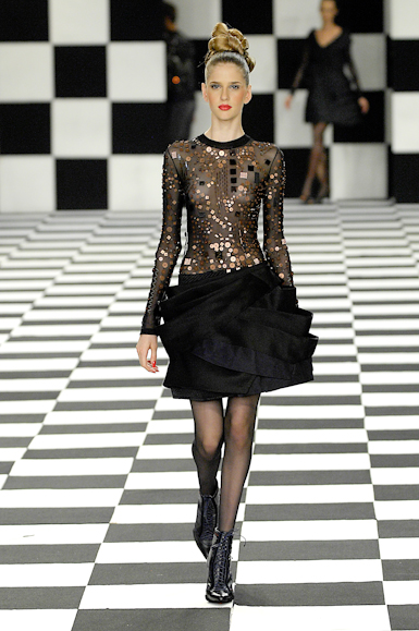 desfiles-linovillaventura-saopauloinverno2007rtw-120