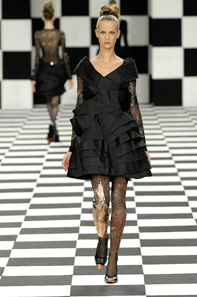 desfiles-linovillaventura-saopauloinverno2007rtw-121