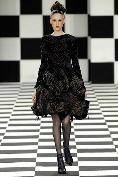 desfiles-linovillaventura-saopauloinverno2007rtw-123