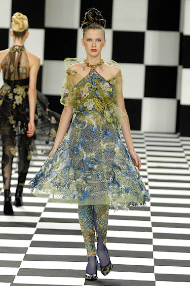 desfiles-linovillaventura-saopauloinverno2007rtw-127
