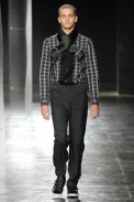 desfiles-lorenzomerlino-saopauloinverno2007rtw-101