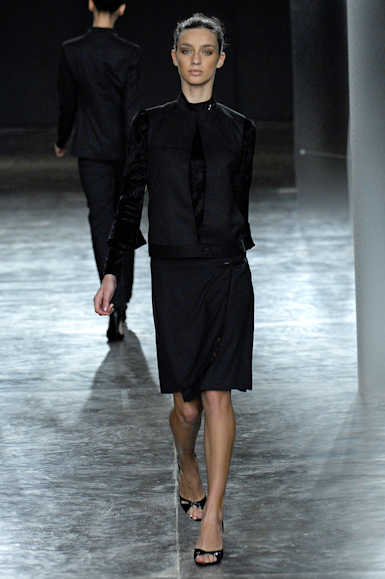 desfiles-lorenzomerlino-saopauloinverno2007rtw-116