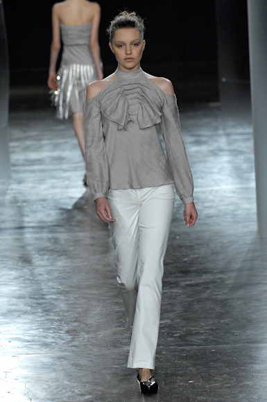 desfiles-lorenzomerlino-saopauloinverno2007rtw-123