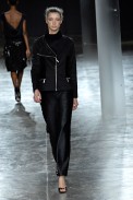 desfiles-lorenzomerlino-saopauloinverno2007rtw-127