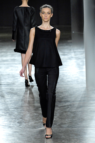 desfiles-lorenzomerlino-saopauloinverno2007rtw-139