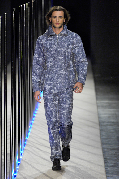 desfiles-marioqueiroz-saopauloinverno2007rtw-103