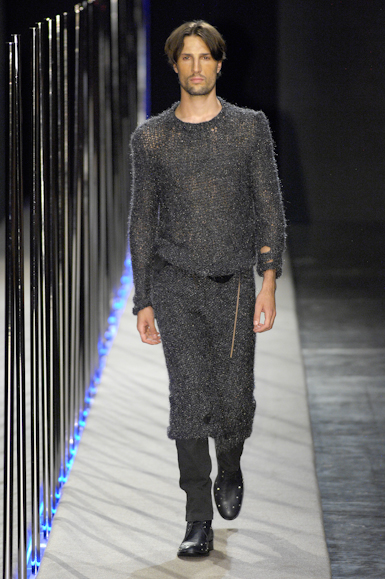 desfiles-marioqueiroz-saopauloinverno2007rtw-109