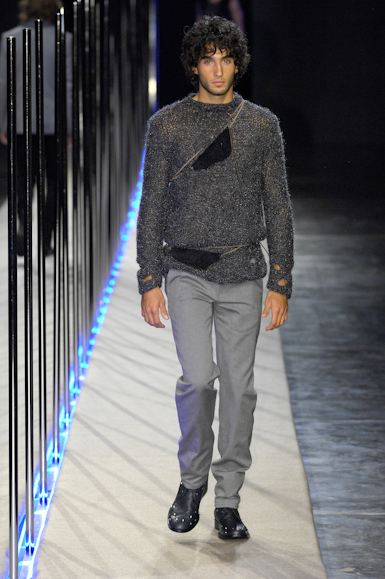 desfiles-marioqueiroz-saopauloinverno2007rtw-112