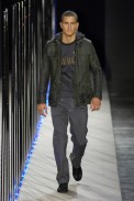 desfiles-marioqueiroz-saopauloinverno2007rtw-114