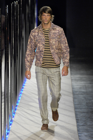 desfiles-marioqueiroz-saopauloinverno2007rtw-119