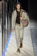 desfiles-marioqueiroz-saopauloinverno2007rtw-120