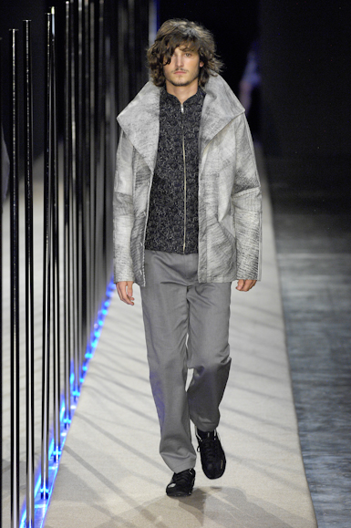 desfiles-marioqueiroz-saopauloinverno2007rtw-130