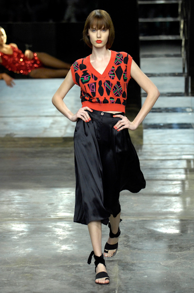 desfiles-neon-saopauloinverno2007rtw-118
