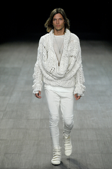 desfiles-osklen-saopauloinverno2007rtw-100