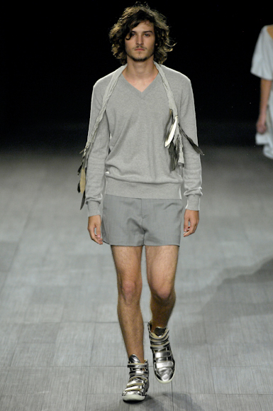 desfiles-osklen-saopauloinverno2007rtw-110