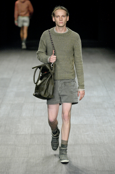 desfiles-osklen-saopauloinverno2007rtw-117