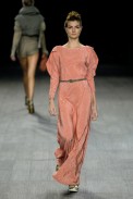 desfiles-osklen-saopauloinverno2007rtw-119