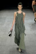 desfiles-osklen-saopauloinverno2007rtw-124
