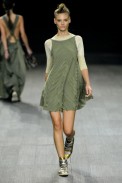 desfiles-osklen-saopauloinverno2007rtw-125