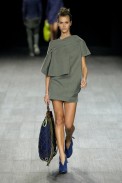 desfiles-osklen-saopauloinverno2007rtw-131