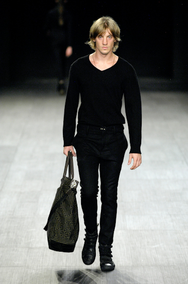desfiles-osklen-saopauloinverno2007rtw-137