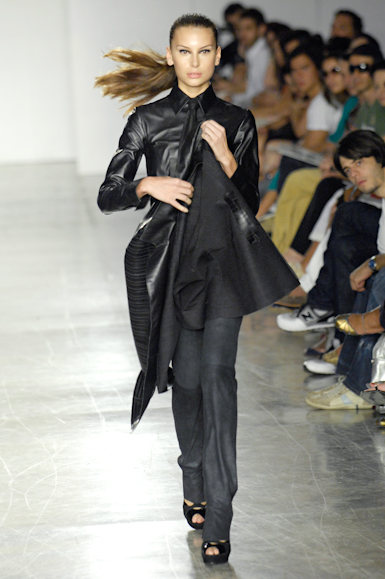 desfiles-patriciavieira-saopauloinverno2007rtw-102