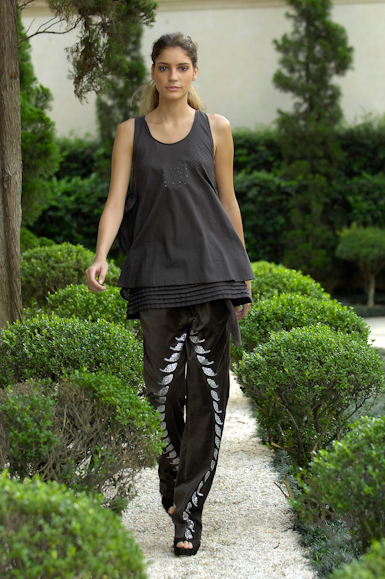 desfiles-raiadegoeye-saopauloinverno2007rtw-121