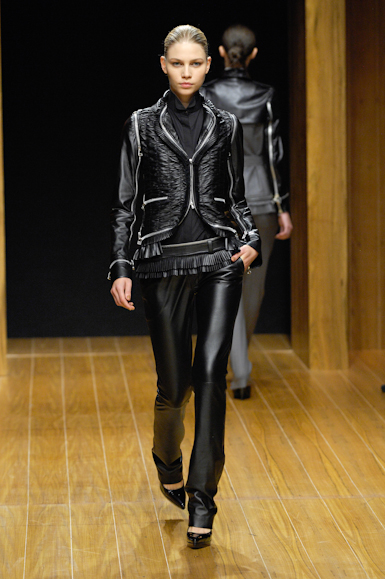 desfiles-reinaldolourenco-saopauloinverno2007rtw-112