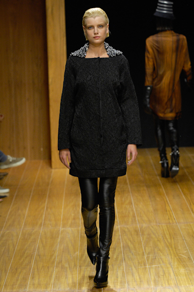 desfiles-reinaldolourenco-saopauloinverno2007rtw-134