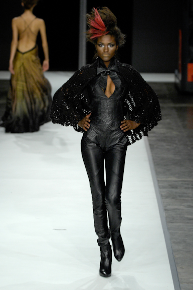 desfiles-samuelcirnansck-saopauloinverno2007rtw-112