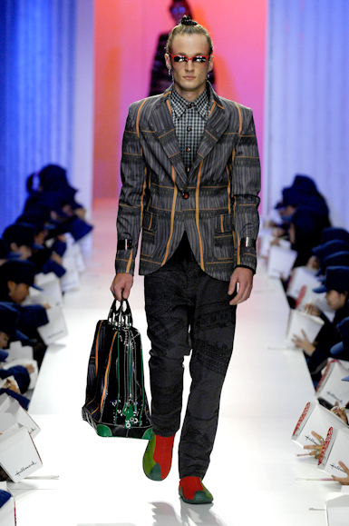 desfiles-ronaldofraga-saopauloinverno2007rtw-104
