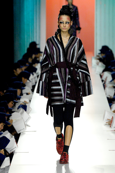 desfiles-ronaldofraga-saopauloinverno2007rtw-117