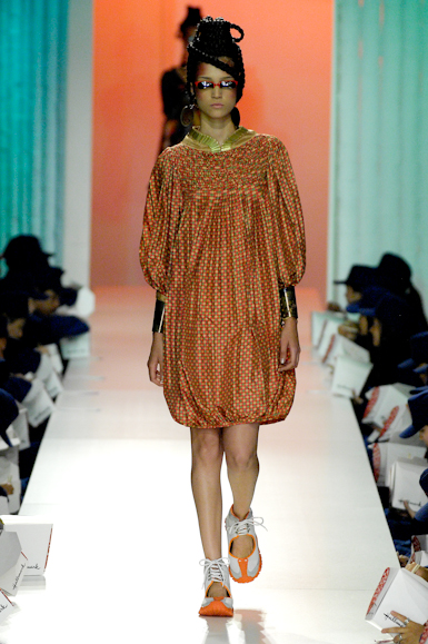 desfiles-ronaldofraga-saopauloinverno2007rtw-130